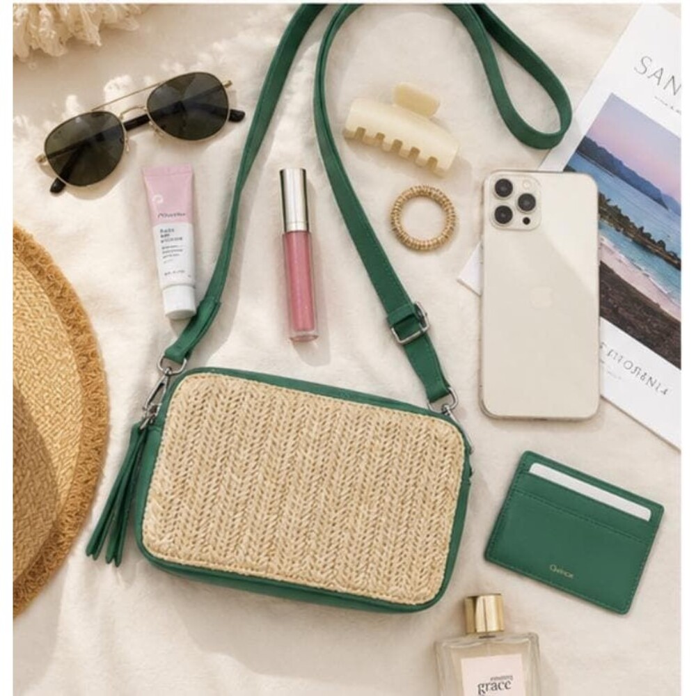 NWT Kelly Green Straw Crossbody Bag Woven Summer Vacation Beach Purse - Picture 2 of 6